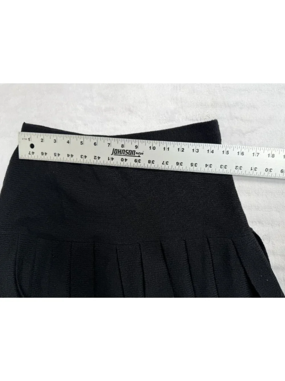 St. John Women's Solid Black Knit Pleated A-Line Midi Skirt Pull-On Casual